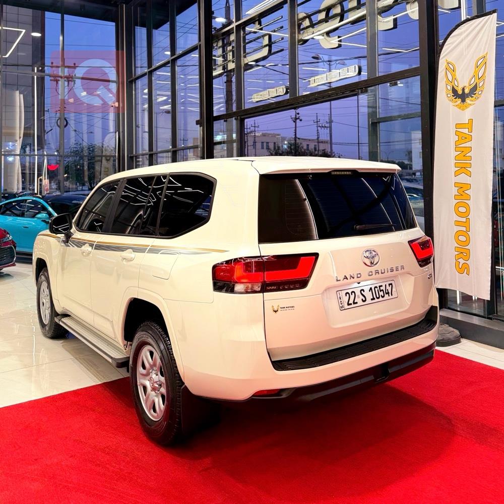 تويوتا لاندكروزر